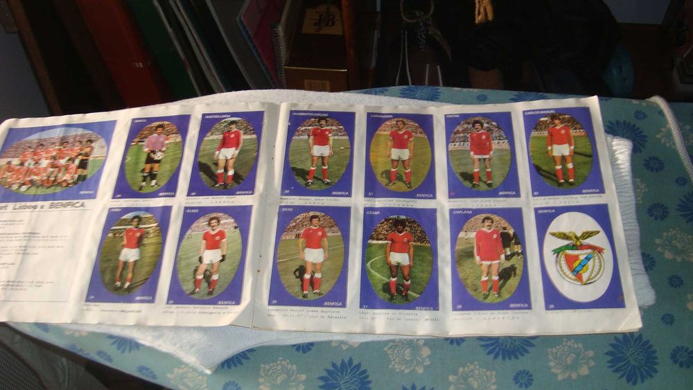 coleçao de cromos de futebol antiga