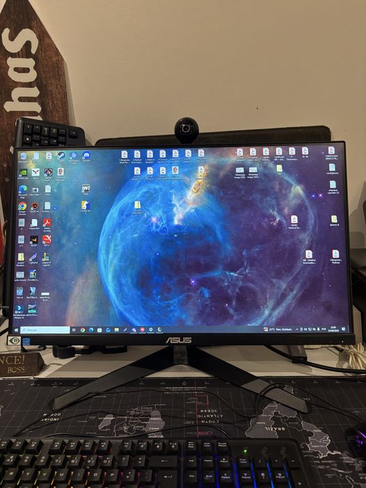 Torre+ ecra + teclado e rato