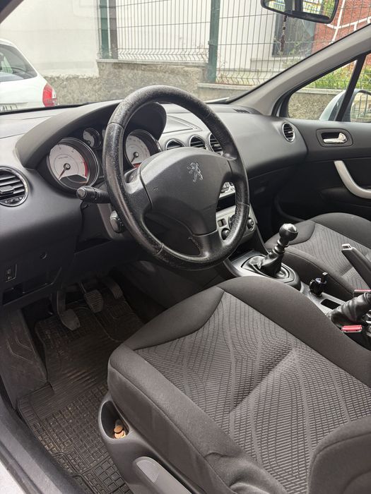 Peugeot 308 SW.