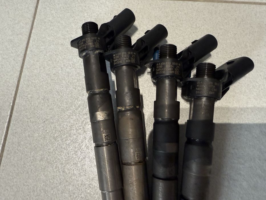 Mercedes форсунки А654 070 0087