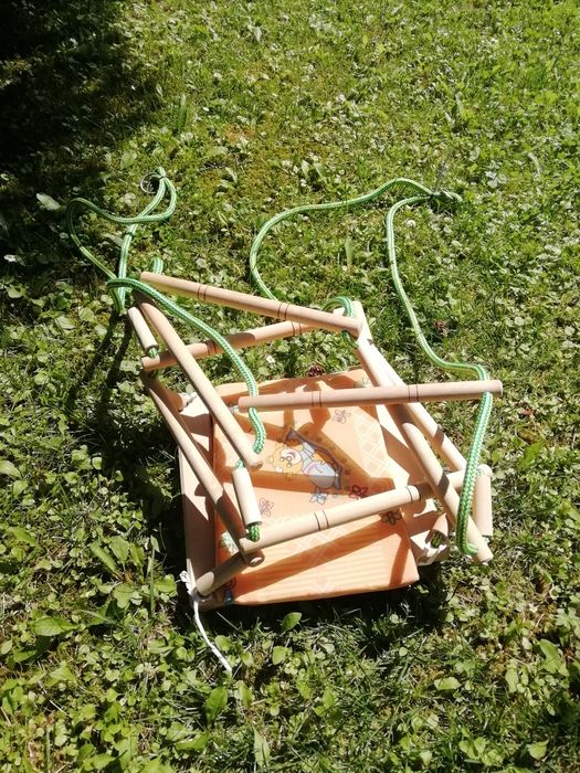 Huśtawka dla małego dziecka