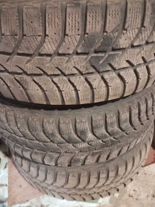 Lassa Iceways 205/60R16 комплект на сталевих дисках 5х112 Mersedes VW