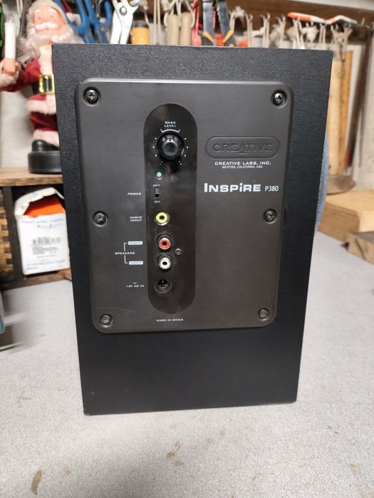 Sistema de som 2:1 creative inspire P380