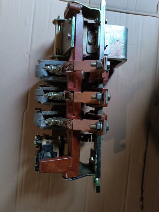 Продам контактор КТП6023