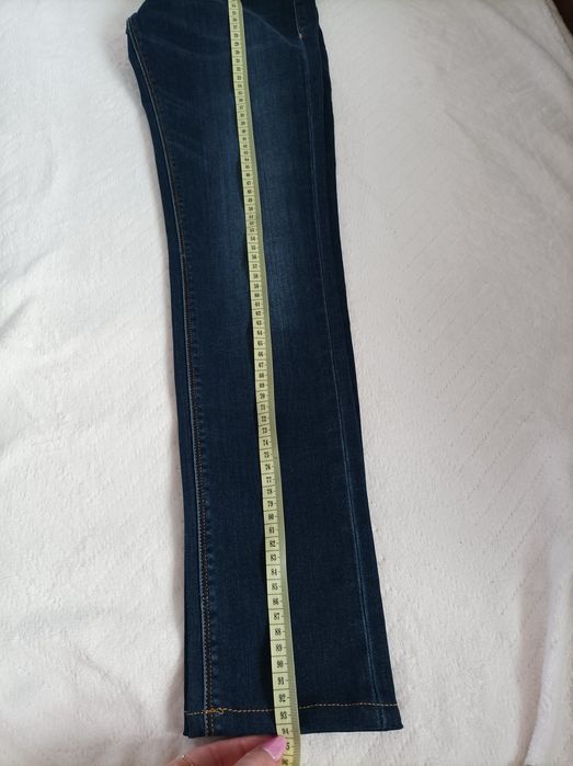 Jeansy damskie Guess 90% bawełna rozmiar 24