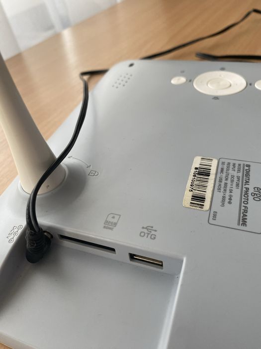 Цифрова фоторамка ERGO Photo frame DPF2801