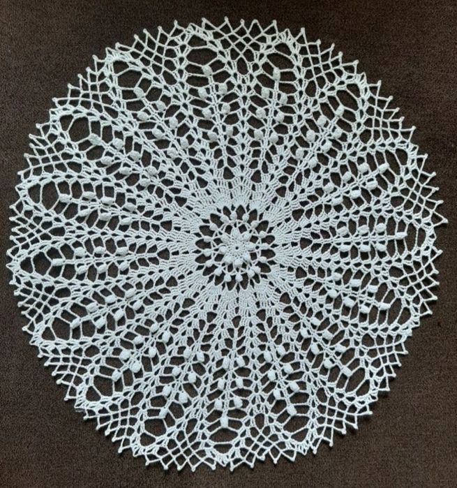 Serwetka biała na szydełku