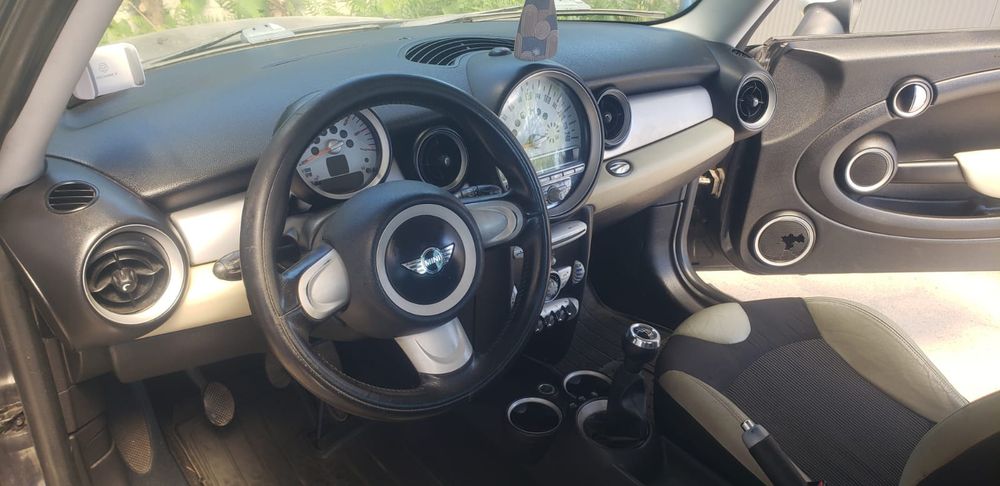 Mini Cooper D 2007497671737684142082