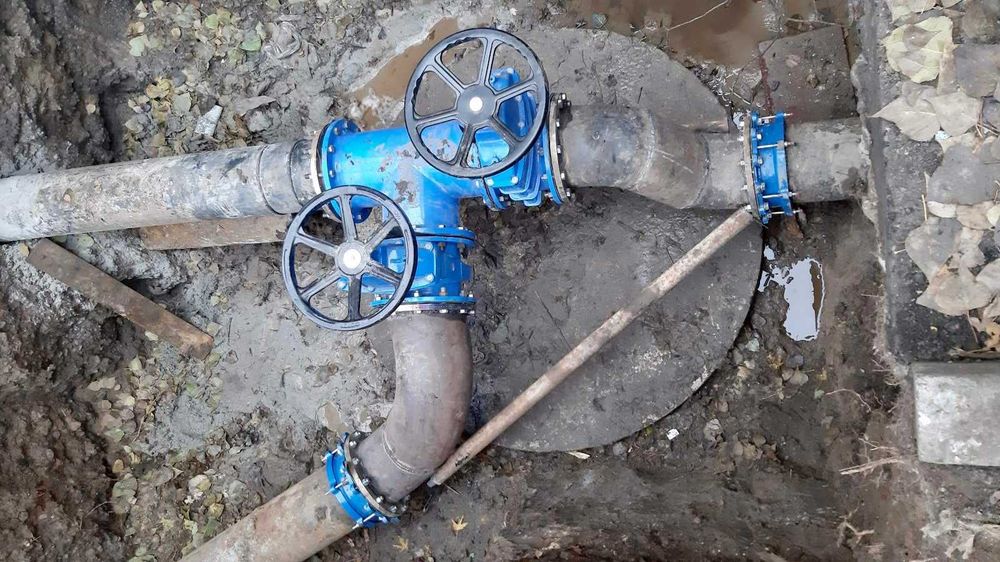 Монтаж зовнішнього водопроводу та каналізації