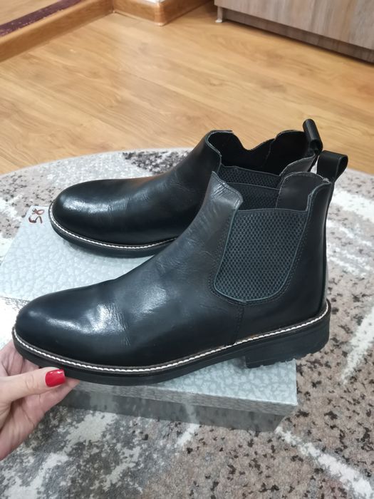 Черевики,чоботи,туфлі,чоловічі,шкіряні. Італія