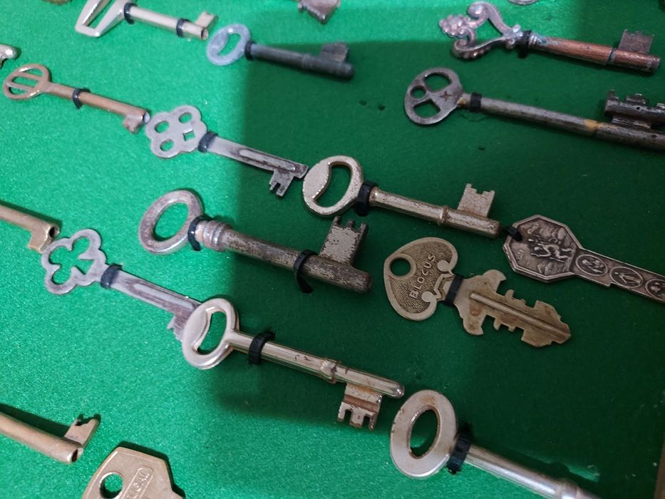 Lote chaves antigo