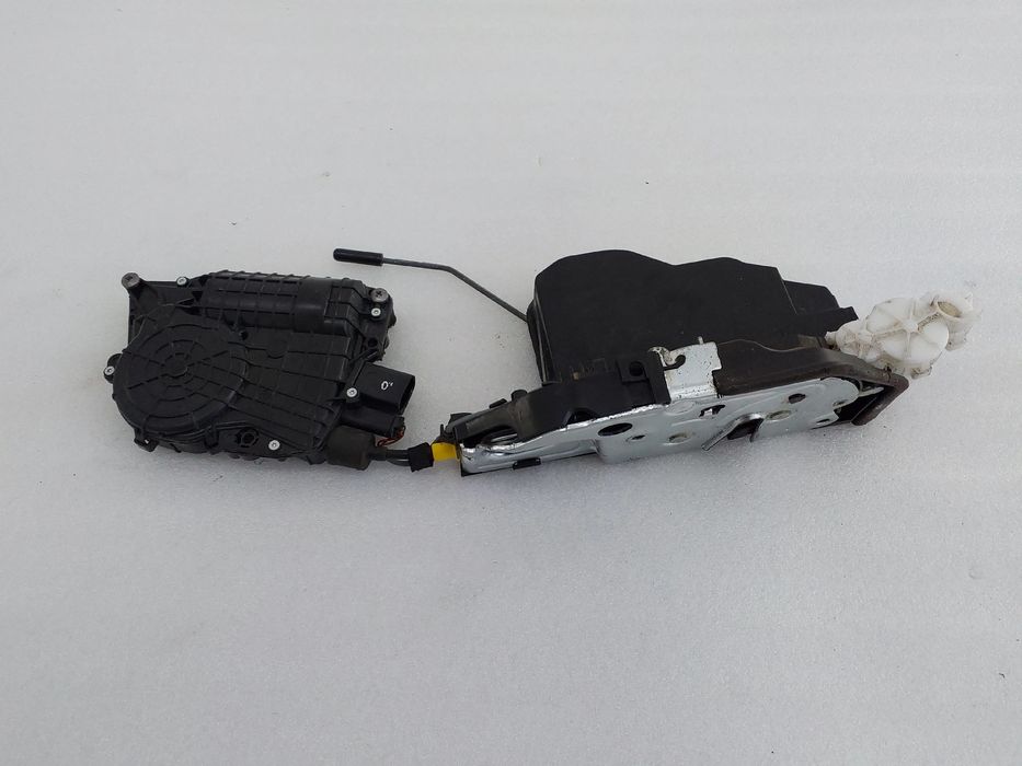 Fechadura / fecho porta frente esquerdo BMW X6 (E71, E72)