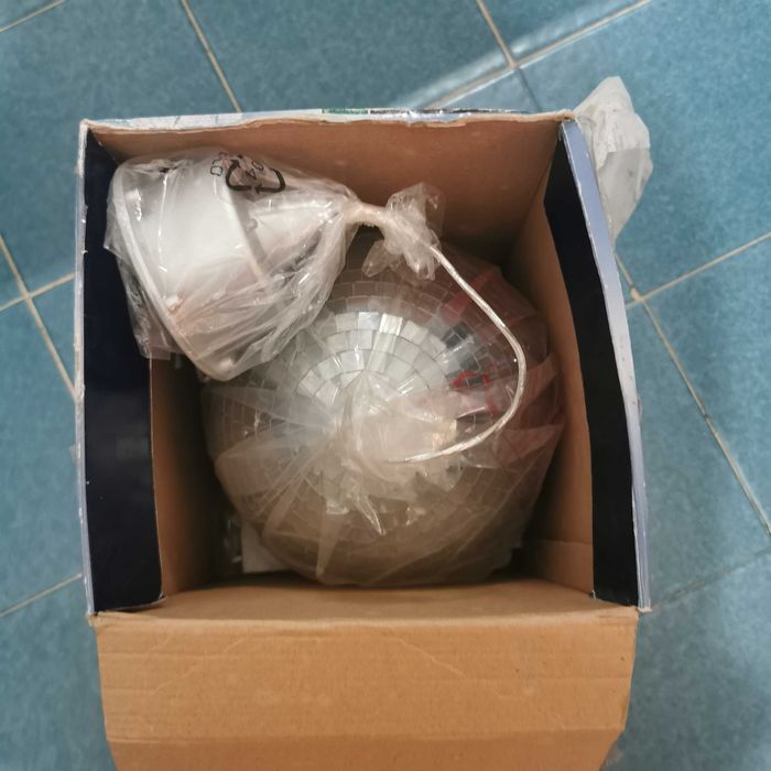 2 bolas de discoteca novas