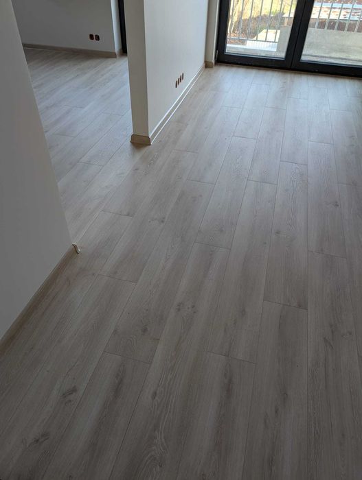 GRATIS montaż / układanie paneli podłogowych