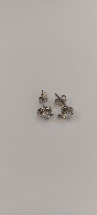 Kolczyki wkrętki serce z cyrkonią nowe nieużywane nietrafiony prezent