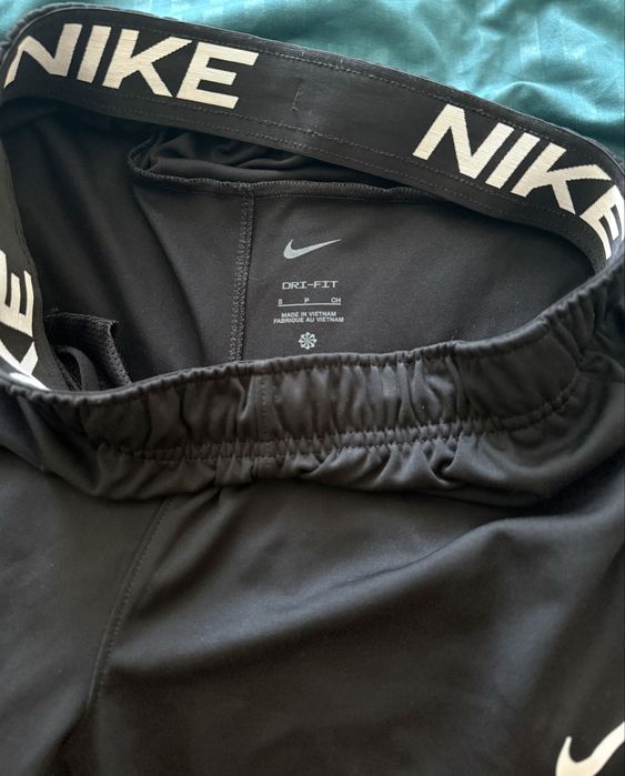 Спортивні штани NIKE DRI-FIT