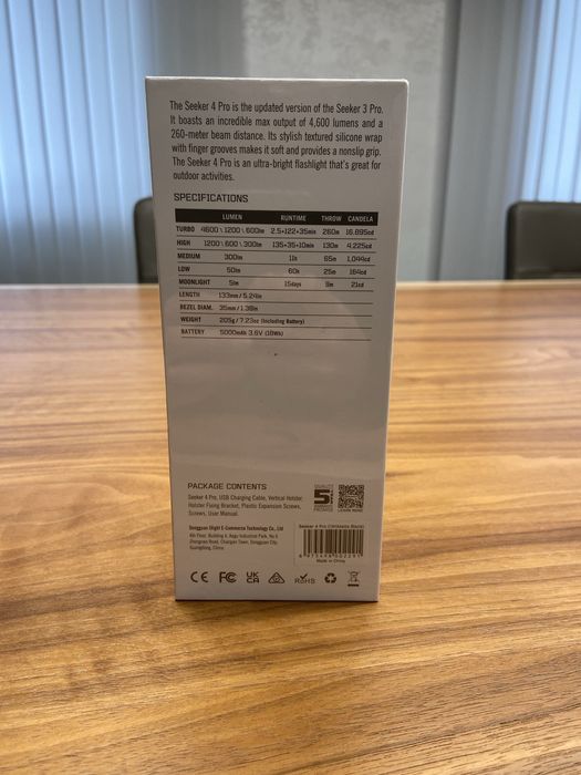 Тактично-пошуковий ліхтарик Olight Seeker 4 Pro