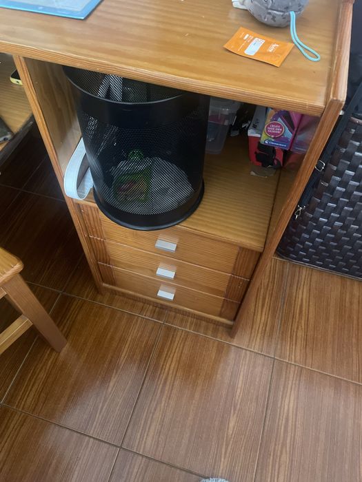 Secretaria em madeira quarto criança