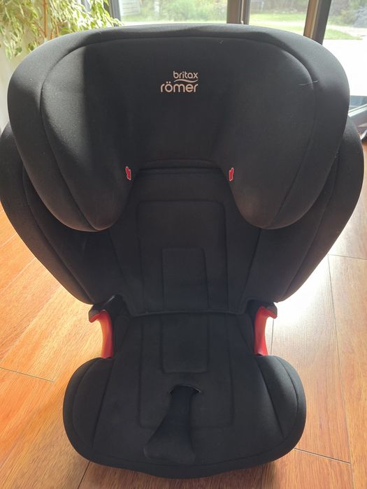 Fotelik samochodowy BRITAX ROMER KIDFIX 2 R 15-36 kg