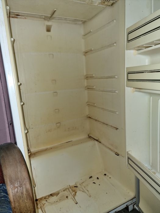 Холодильник (старого зразка)