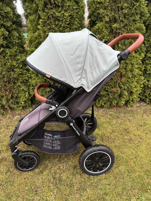 Spacerówka Petite&Mars Street+Air