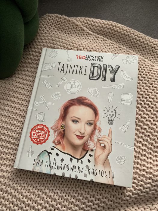 Red Lipstick Monster Tajniki DIY