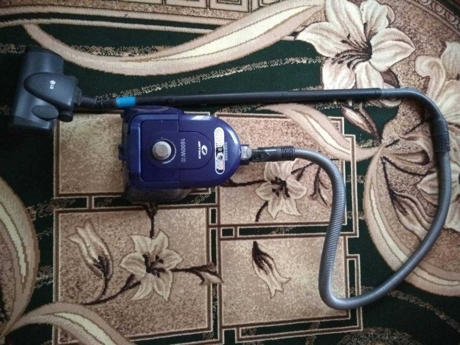 Пилесос SAMSUNG. Цена 1550 грн