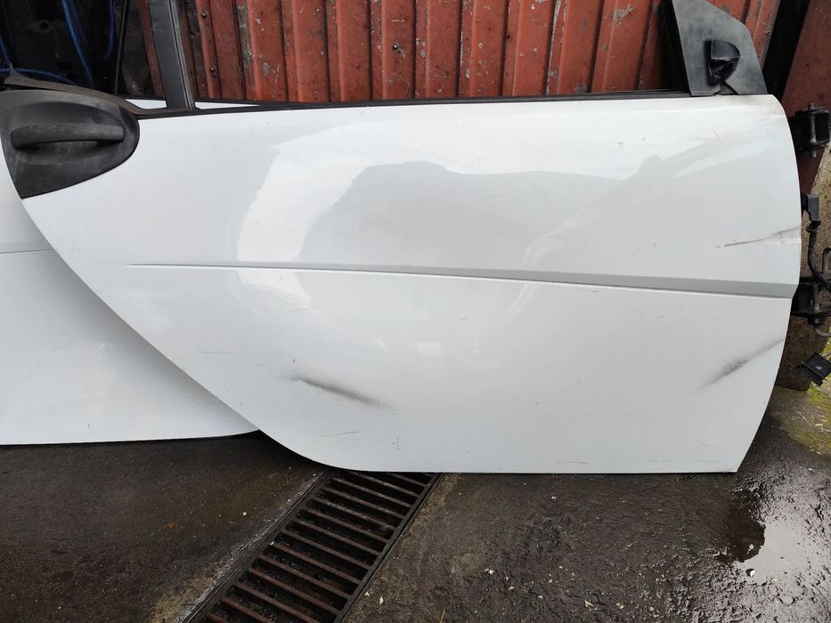 Smart Fortwo 451 - PORTA DIREITA / PAINEL ESQUERDO - PF667