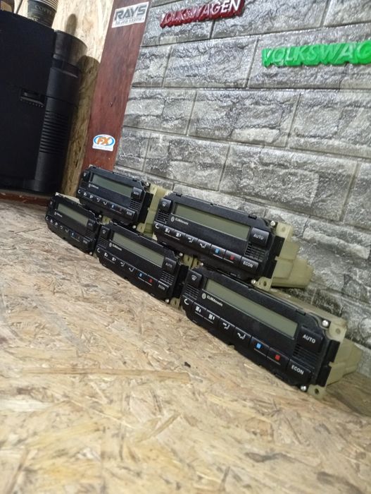 Климат контроль блок управления печкою Пасат б5 гольф 4