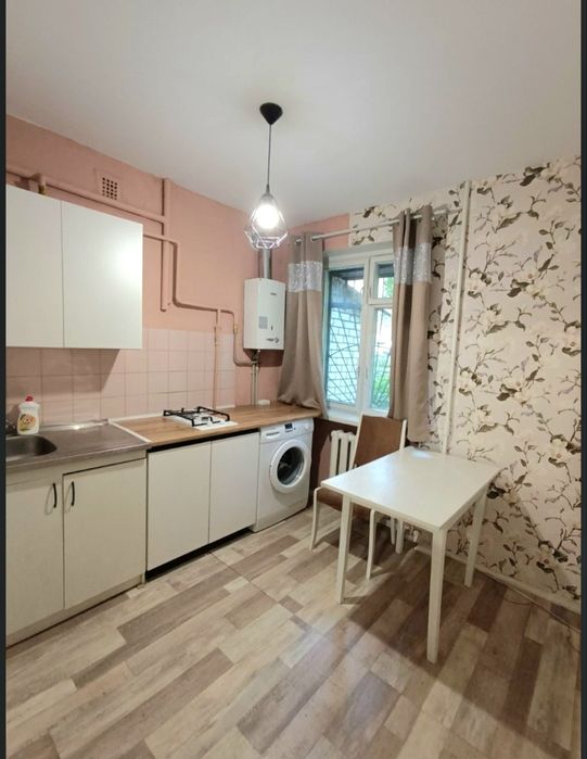 Продам 1-комн. квартиру низ пр. Поля!