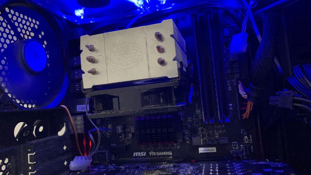 MSI 970 GAMING + FX 8350 + 8GB RAM