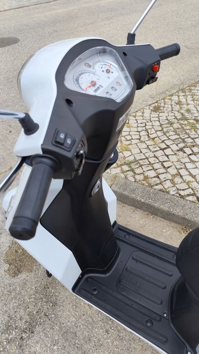 Scooter Keeway Zahara 50cc como nova