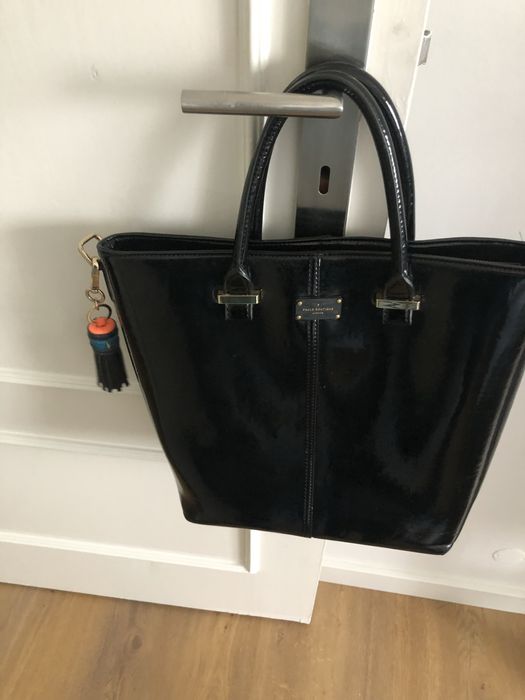 Varias carteiras em bom estado