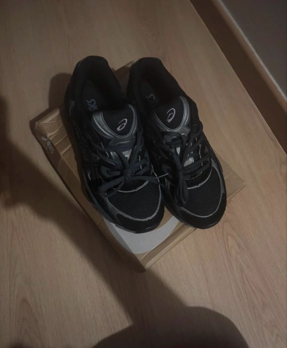 Asics gel colorway preta