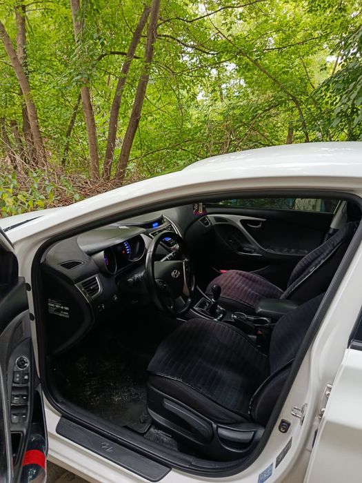 Продам Hyundai Elantra