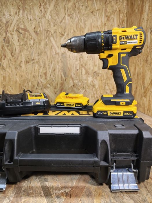 Wiertarko-wkrętarka DeWalt dcd 778