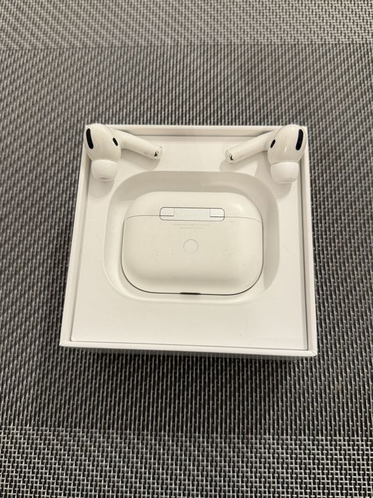 Airpods pro 1 gen.