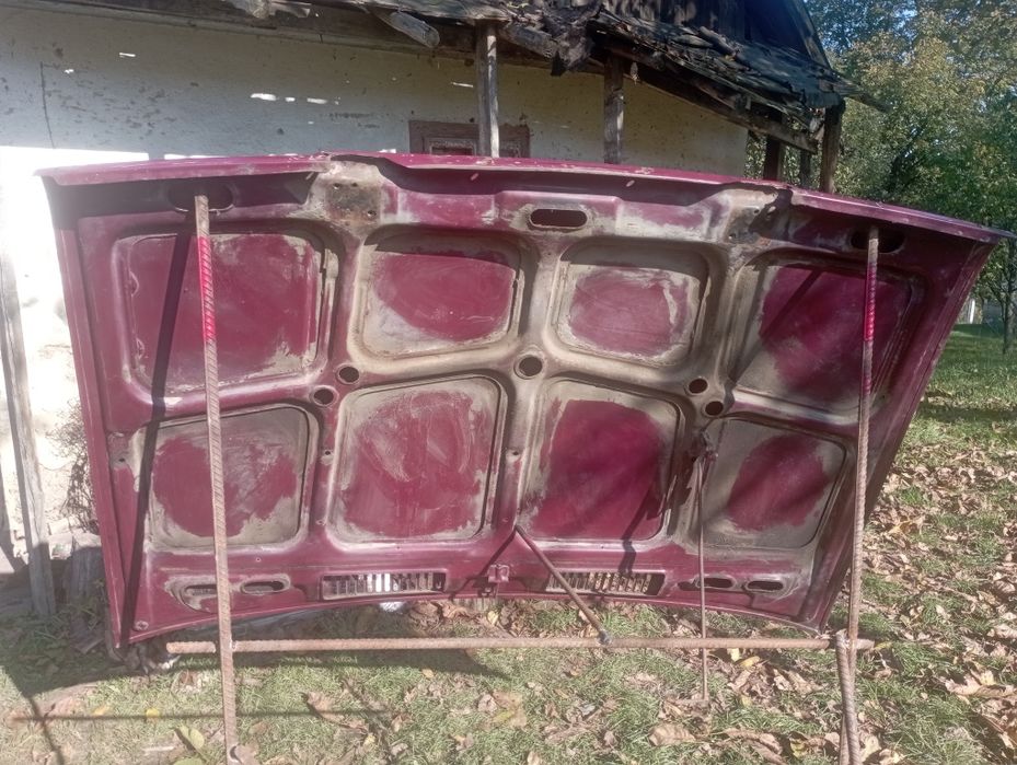 Капот ваз 2107..