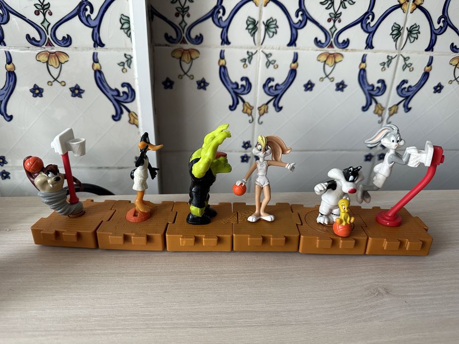 Bd lebron james looney tunes space jam nba 1995 tweety