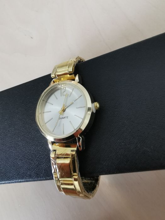 Zegarek damski i bransoletka