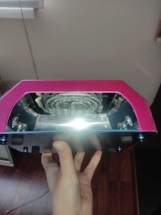 Лампа для сушіння нігтів на запчастини, або для користування