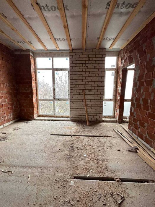 Таунхаус 112 м² з горищем і каміном.Центральні комунікації,топ-локація