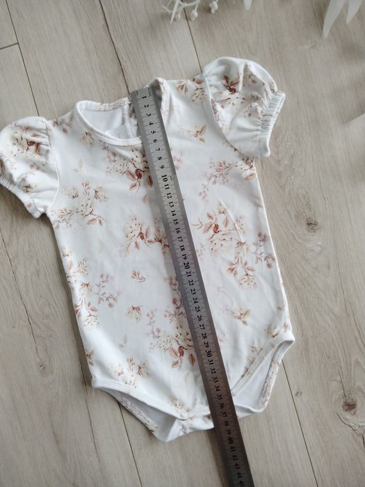 Body Makba rozmiar 80 delikatne retro kwiaty