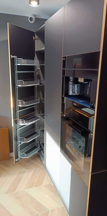 Kuchnie niemieckie Nolte -wyprzedaż– model Flair, blat granit w cenie