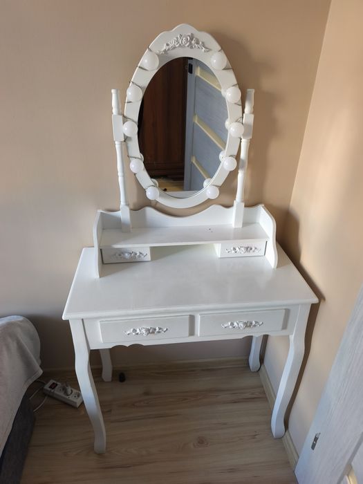 Toaletka do odświeżenia