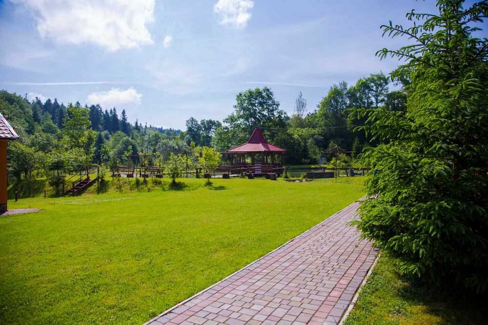 Відпочинкова база в с.Созань 1.5 га