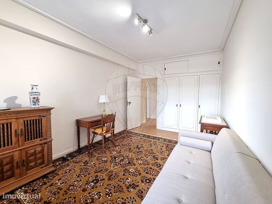 Apartamento T4 para arrendamento