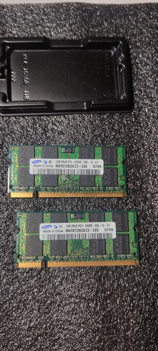 Memória RAM DDR2 SAMSUNG 2x 1GB Portátil