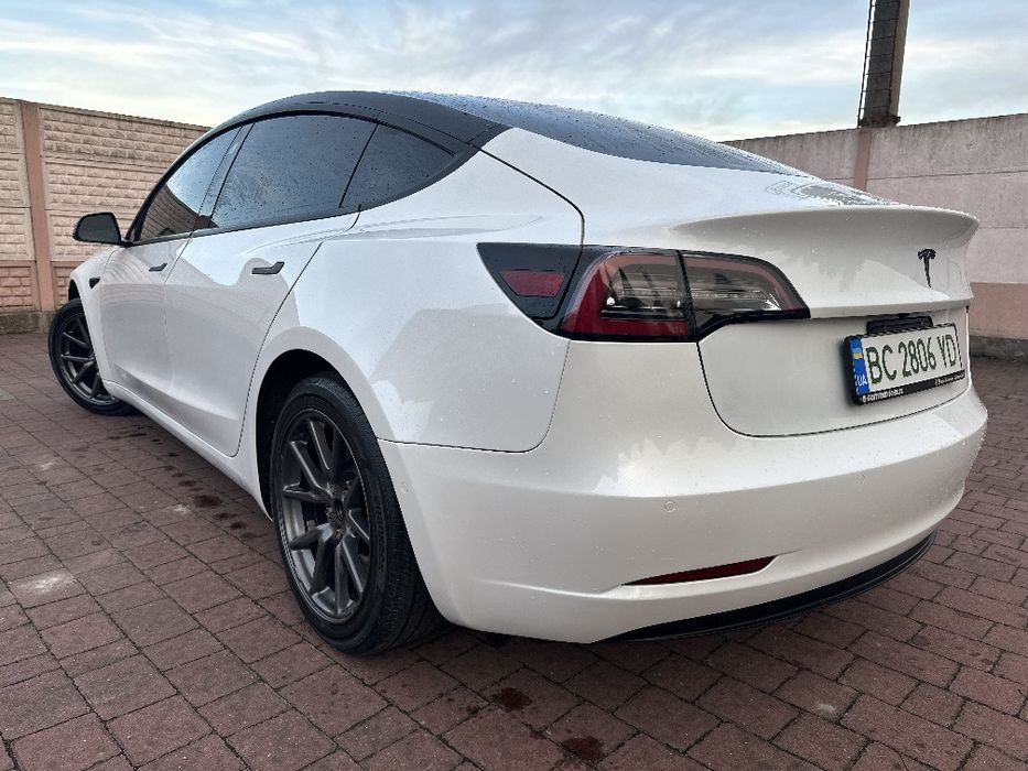 Tesla Model 3 2020