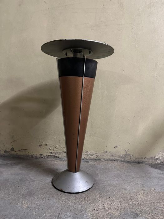 Base para exposição, modelo italiano Malatti anos 90